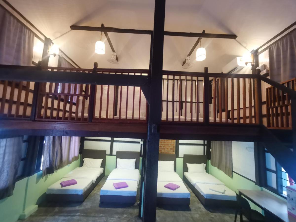 Sayang Di Kaki Bukit Homestay Near Icon City Bukit Mertajam Exteriör bild