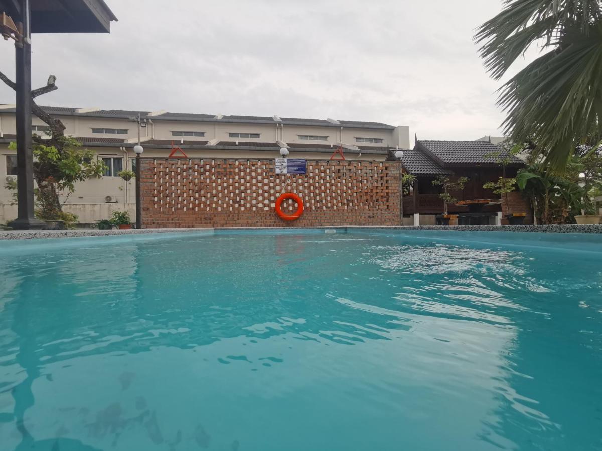 Sayang Di Kaki Bukit Homestay Near Icon City Bukit Mertajam Exteriör bild