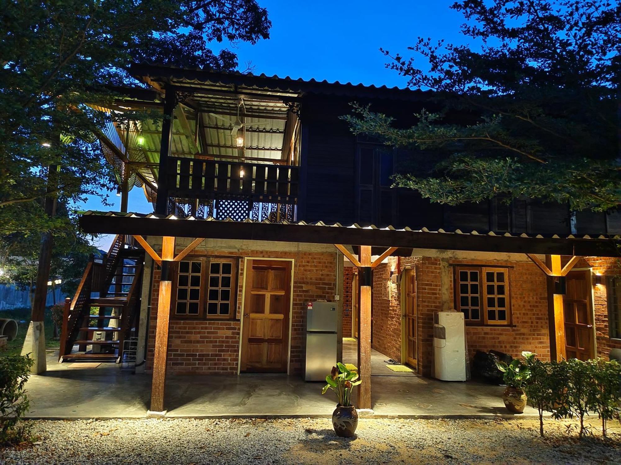 Sayang Di Kaki Bukit Homestay Near Icon City Bukit Mertajam Exteriör bild