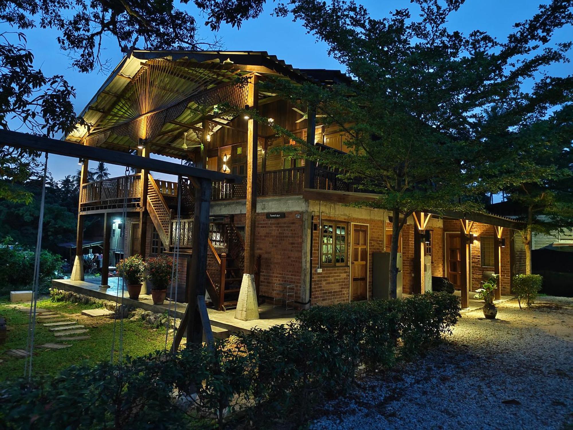 Sayang Di Kaki Bukit Homestay Near Icon City Bukit Mertajam Exteriör bild
